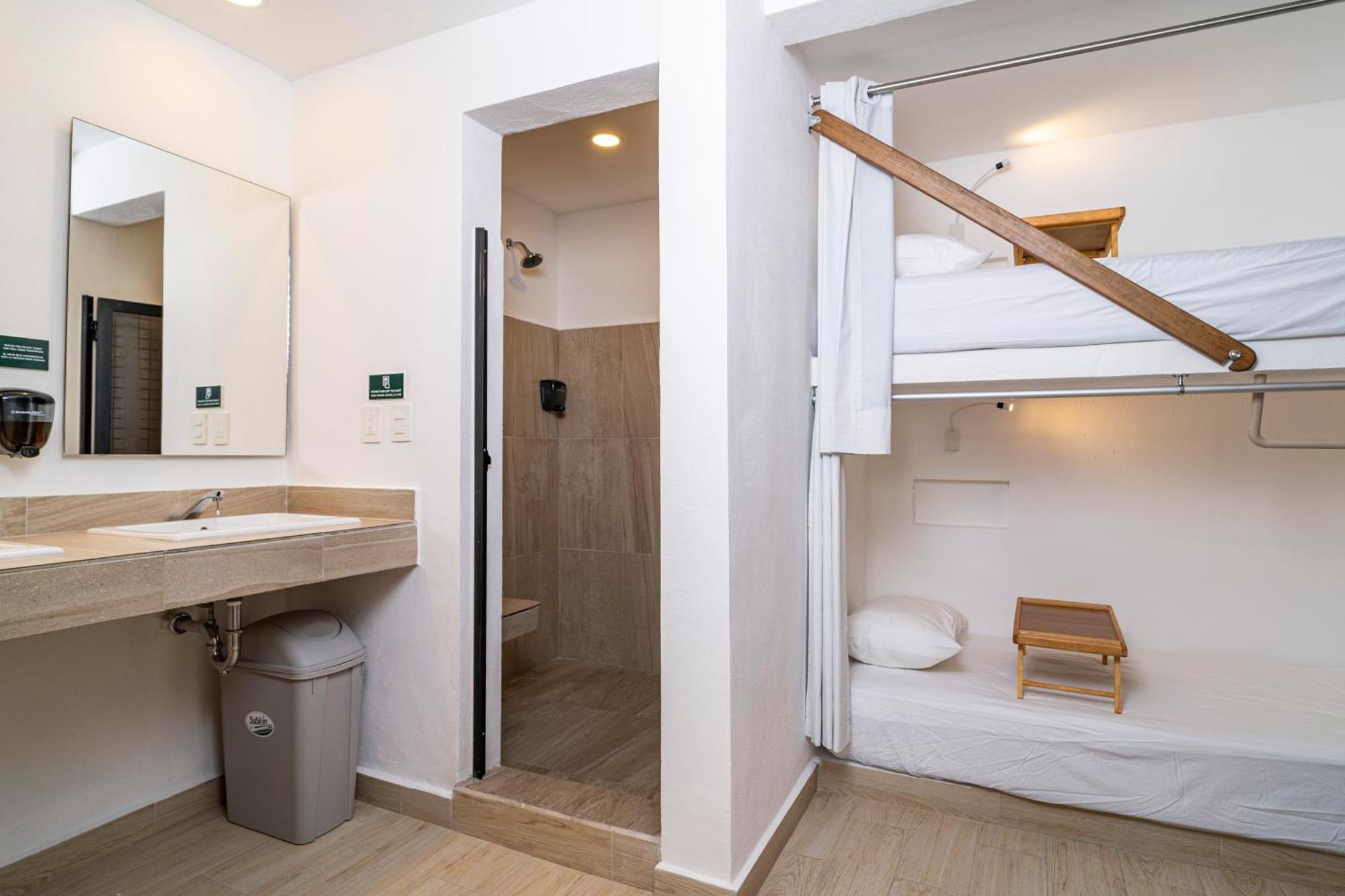 Digital Nomads Hotel & Coliving カンクン エクステリア 写真