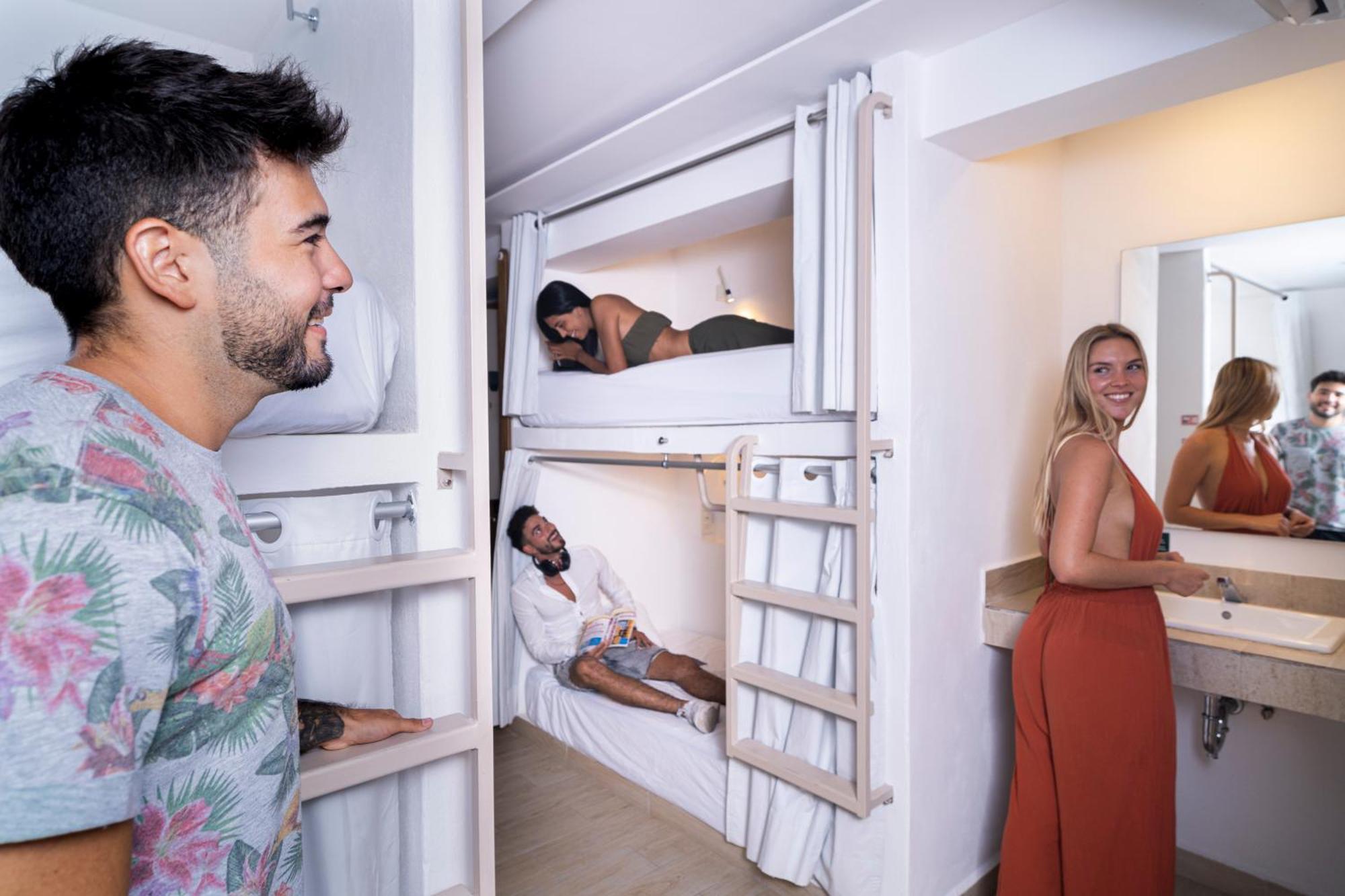 Digital Nomads Hotel & Coliving カンクン エクステリア 写真