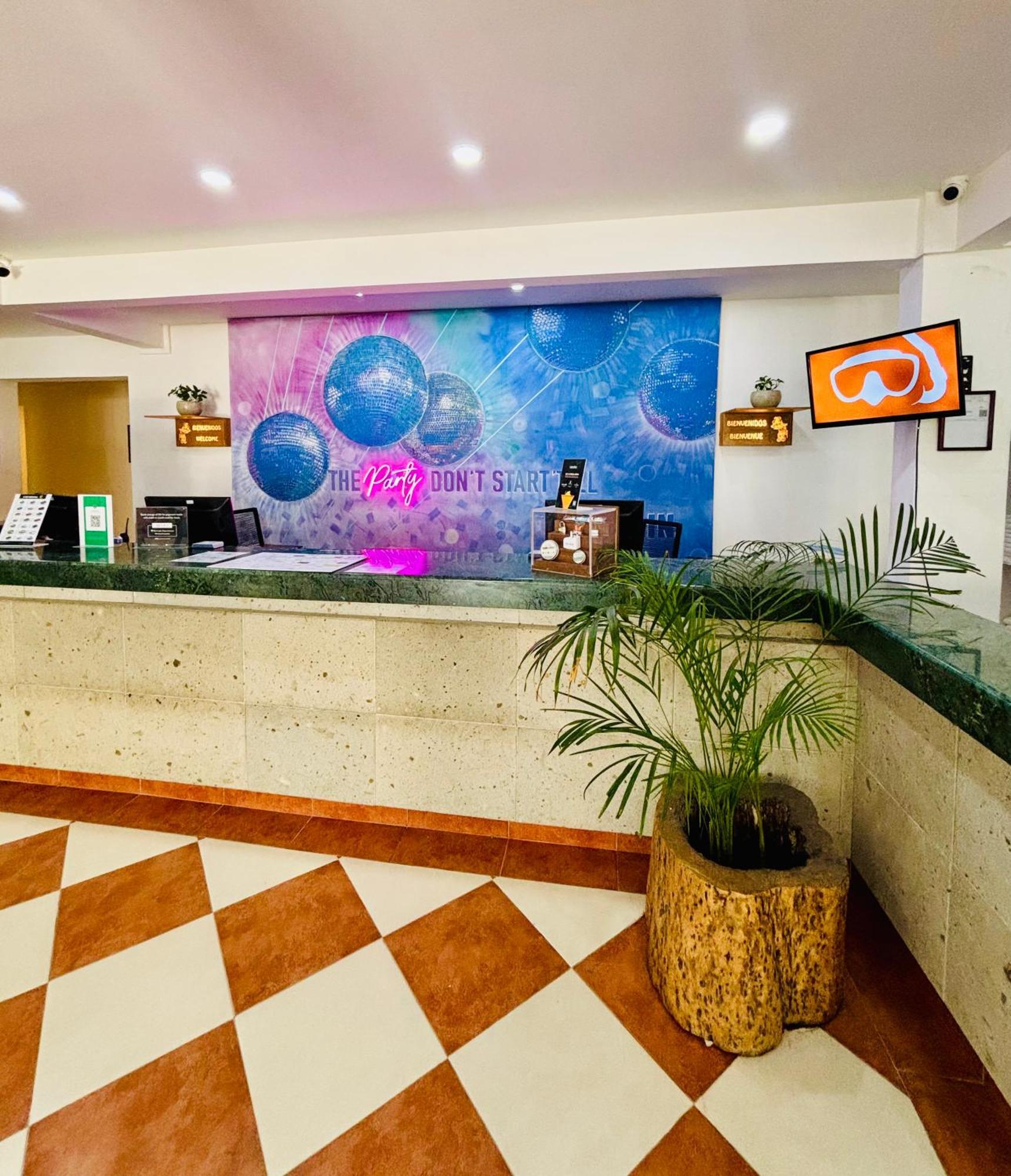 Digital Nomads Hotel & Coliving カンクン エクステリア 写真