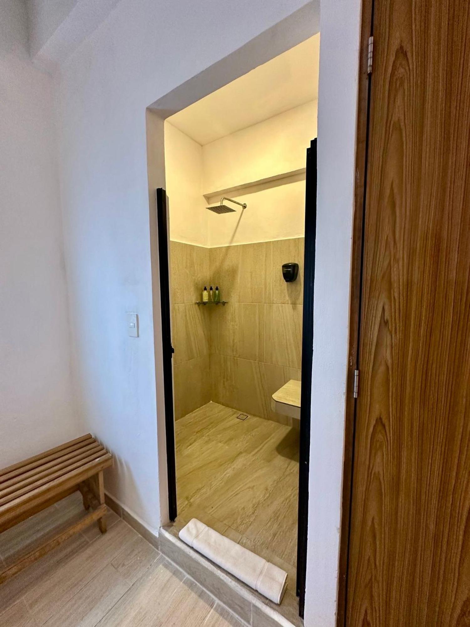 Digital Nomads Hotel & Coliving カンクン エクステリア 写真